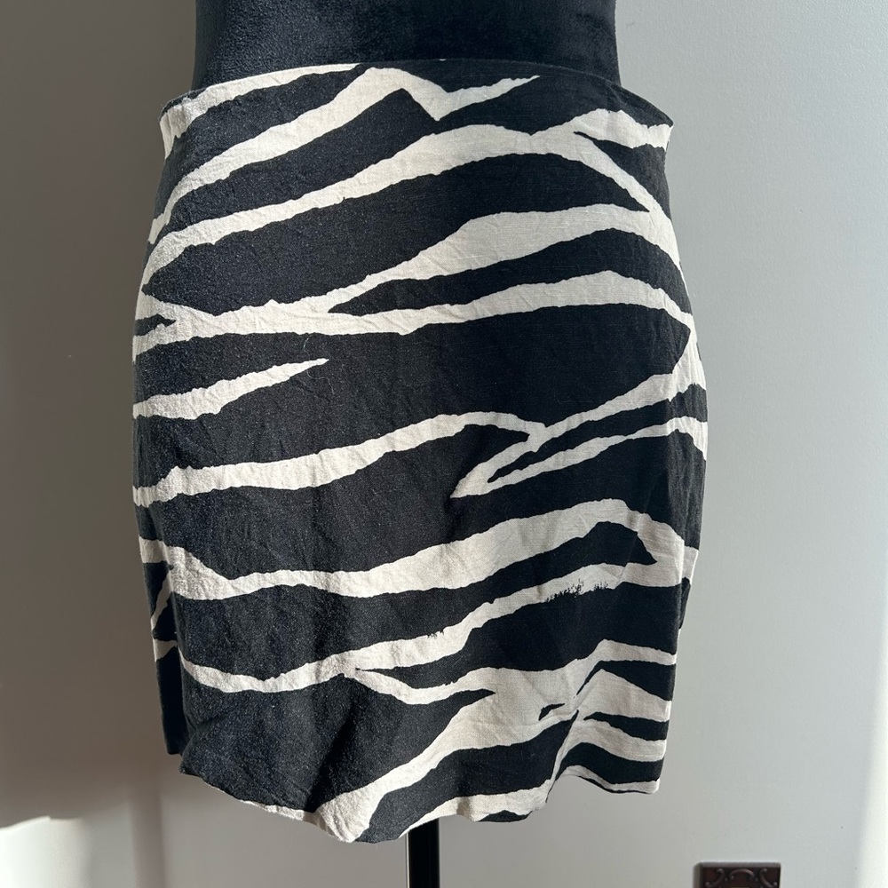 H&M Black and White Zebra Mini Skirt